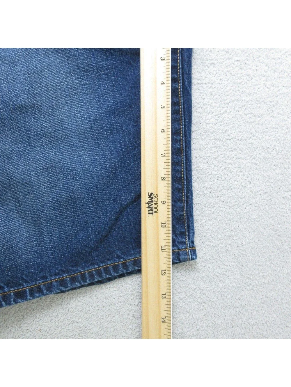 Levi's 569 Denim Shorts Mens Medium Wash Relaxed Fit 34x12